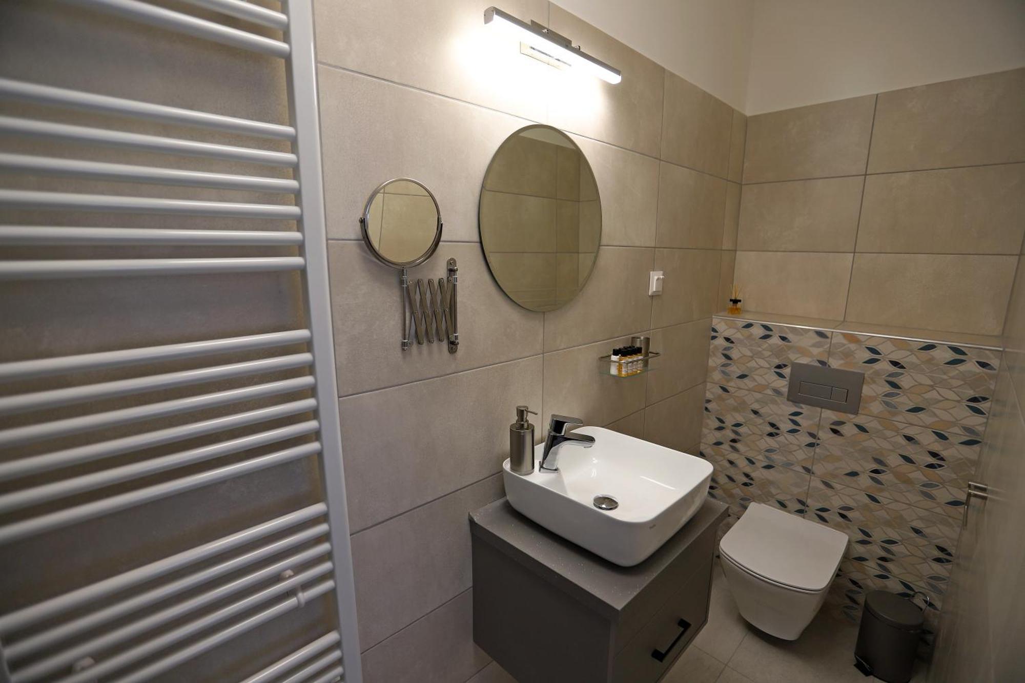 Natali Apartmanhaz Эгер Экстерьер фото